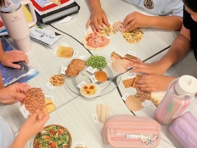 Students doing a healthy food activity 